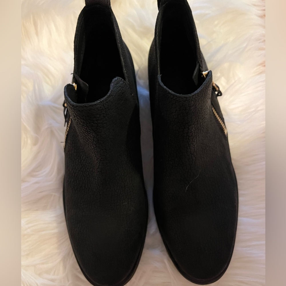 UGG Glee Ankle Bootie